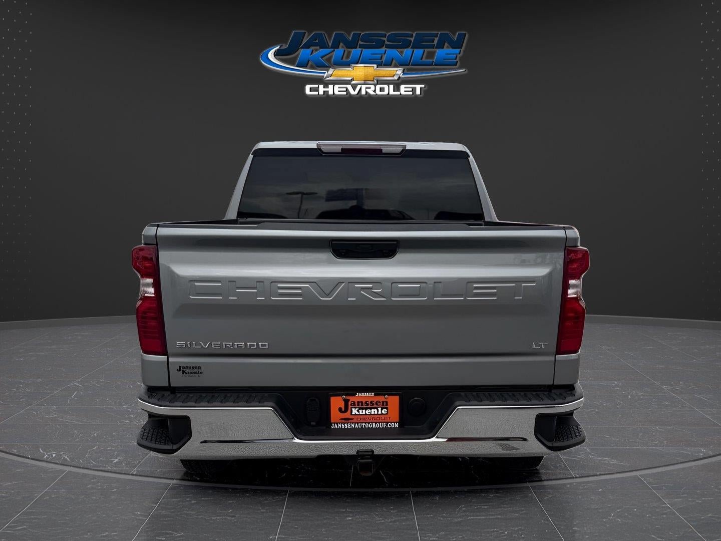 Used 2024 Chevrolet Silverado 1500 LT AWD/4WD image 3