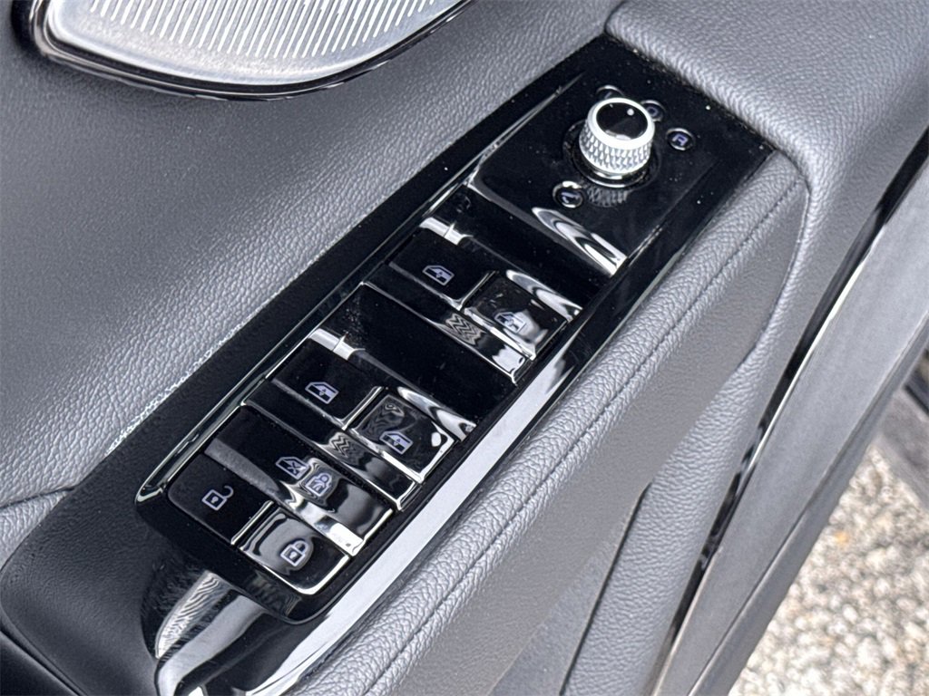 New 2024 Maserati Grecale GT image 23