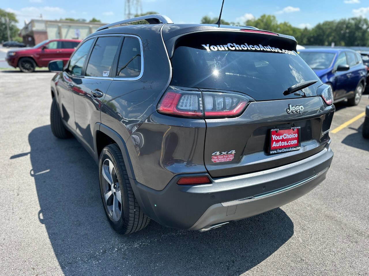 Used 2019 Jeep Cherokee Limited image 3