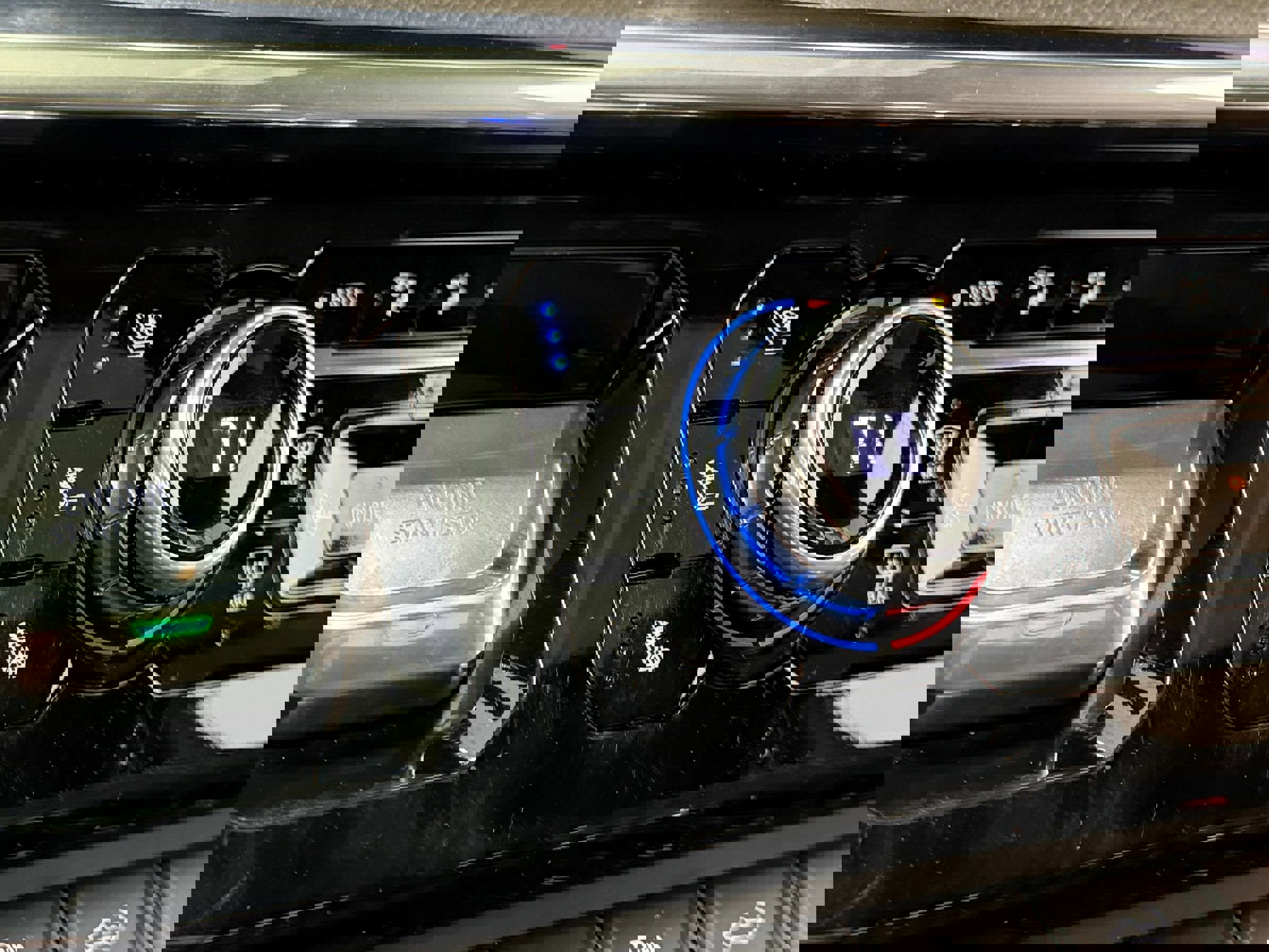 Used 2024 GMC Sierra 2500 Denali w/ Denali Reserve Package image 31