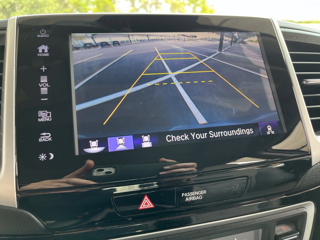 Used 2017 Honda Pilot Elite image 26