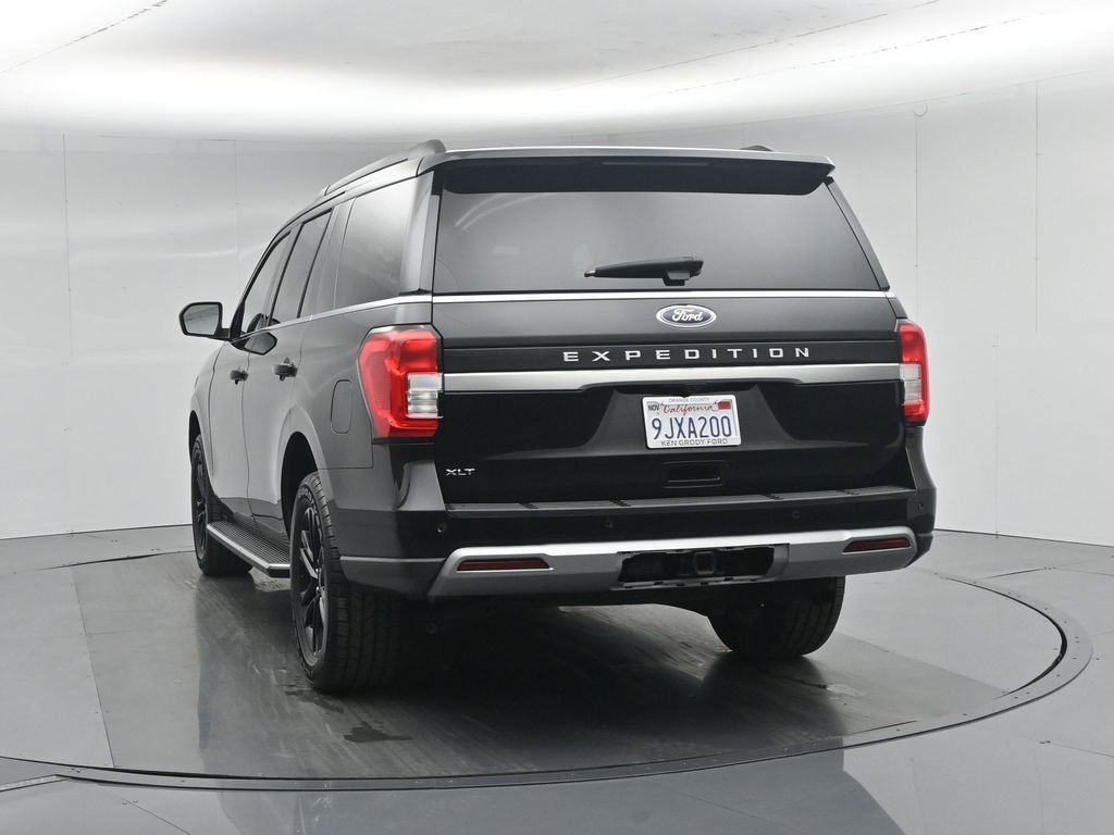 Used 2023 Ford Expedition XLT image 31