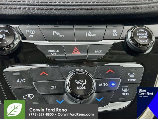 Used 2017 Chrysler Pacifica Limited FWD image 20