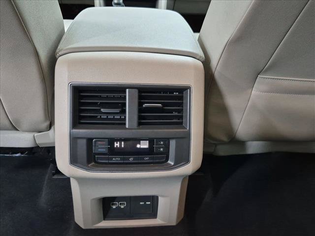 Used 2019 Volkswagen Atlas SEL R-Line FWD image 16