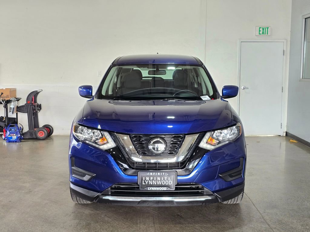 Used 2018 Nissan Rogue S AWD/4WD image 2