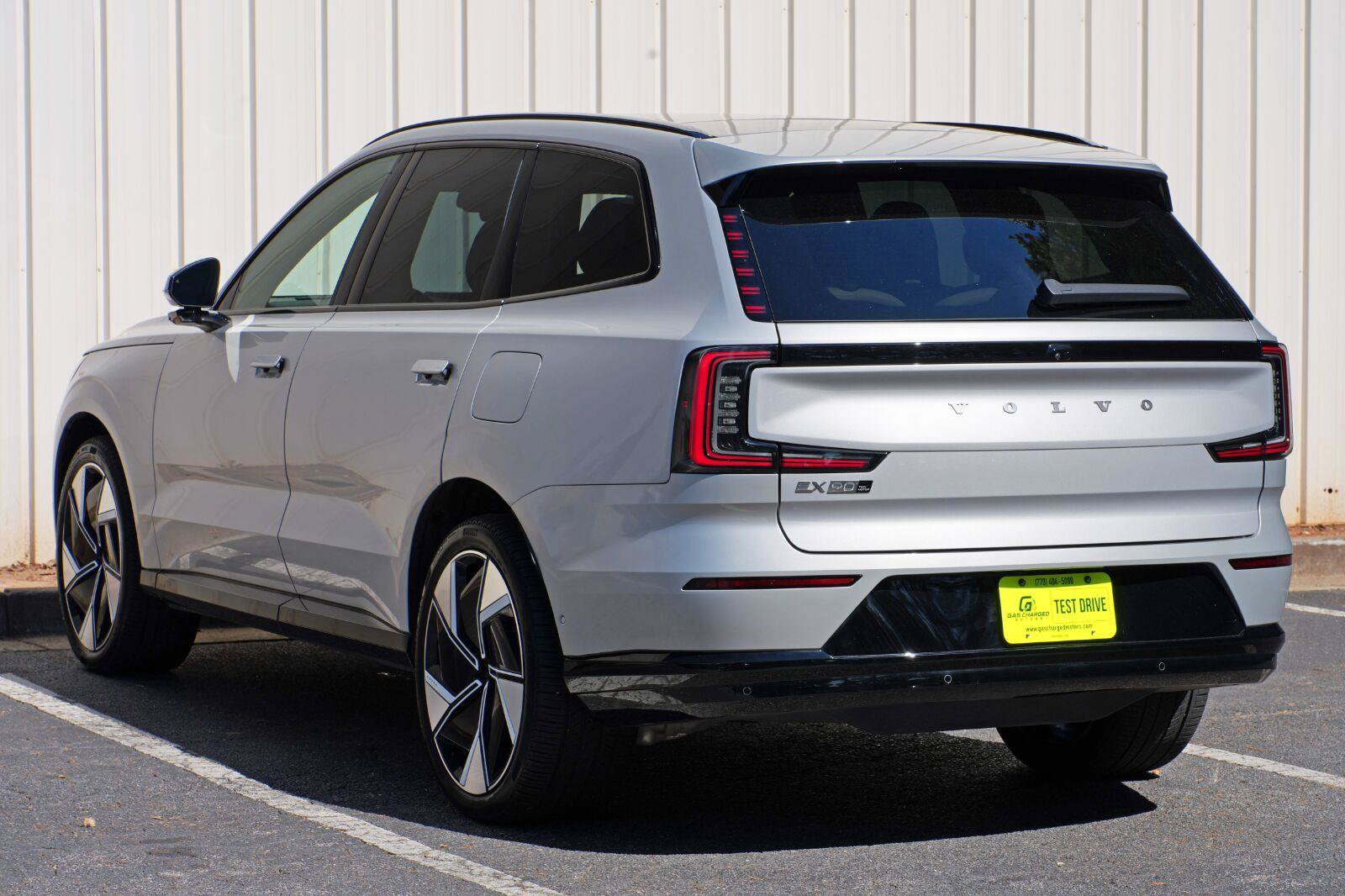 Used 2025 Volvo EX90 Ultra AWD/4WD image 50