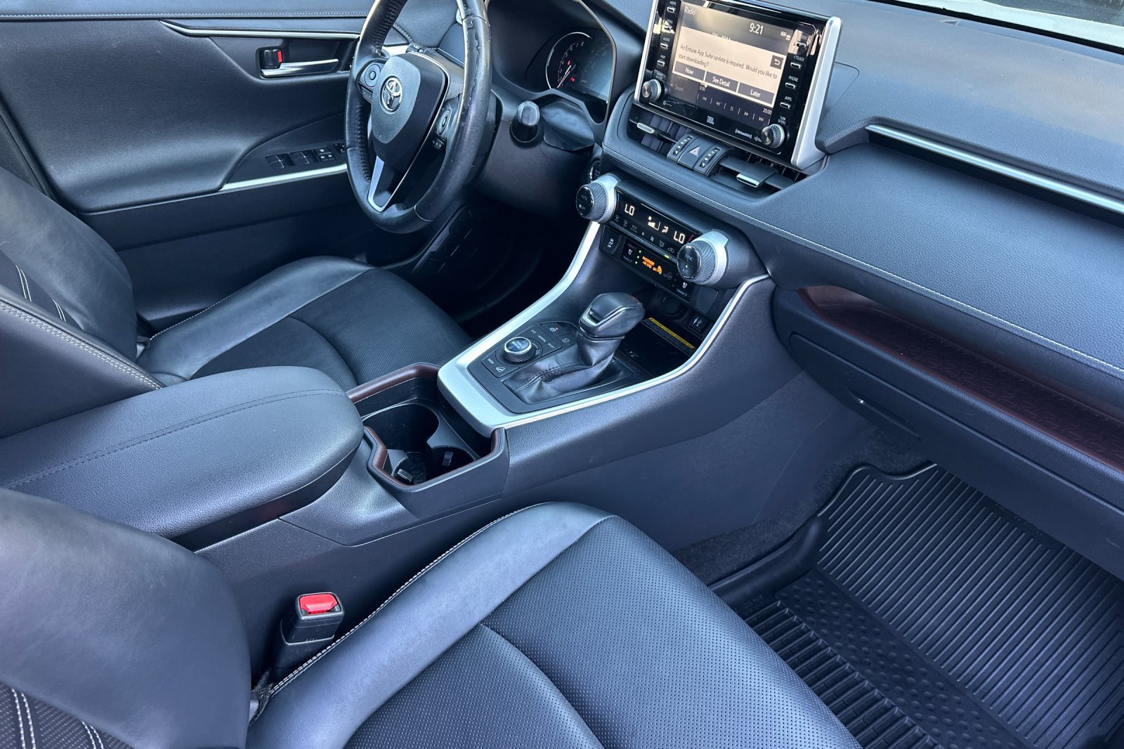 Used 2019 Toyota RAV4 Limited w/ Advanced Technology Package AWD/4WD image 15