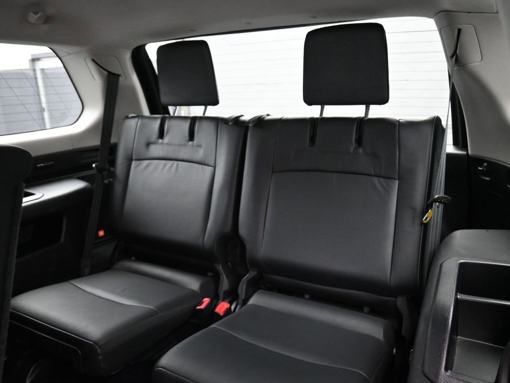 Used 2020 Toyota 4Runner Limited image 32