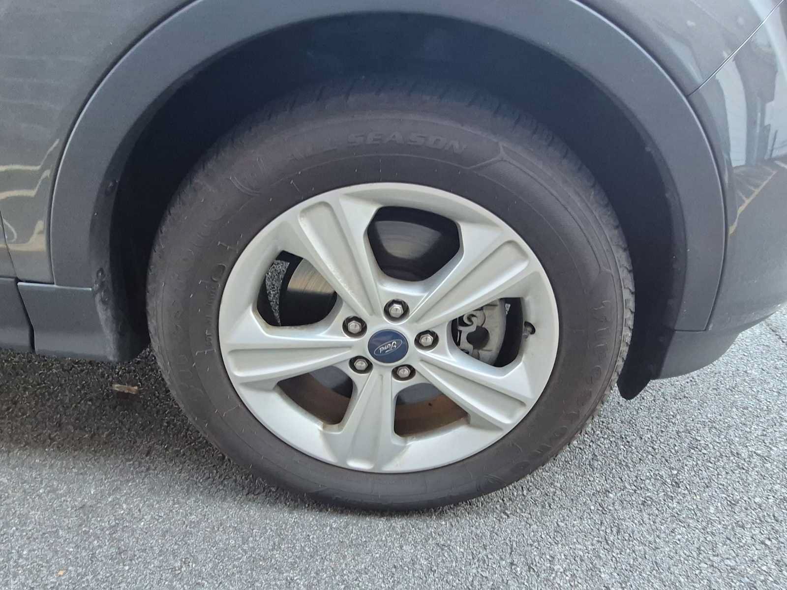 Used 2015 Ford Escape SE AWD/4WD image 14