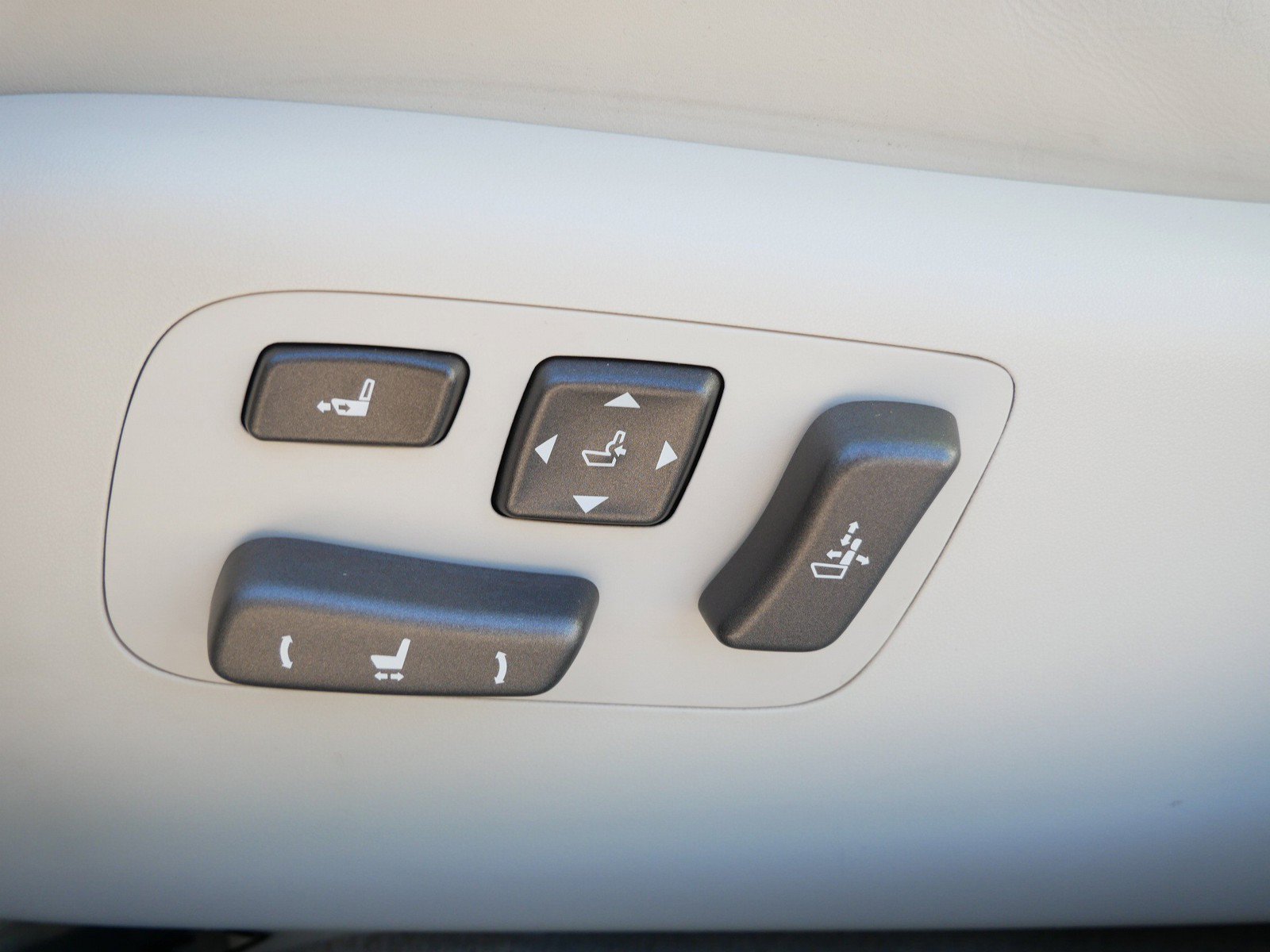 Used 2008 Lexus LS 460 RWD image 15