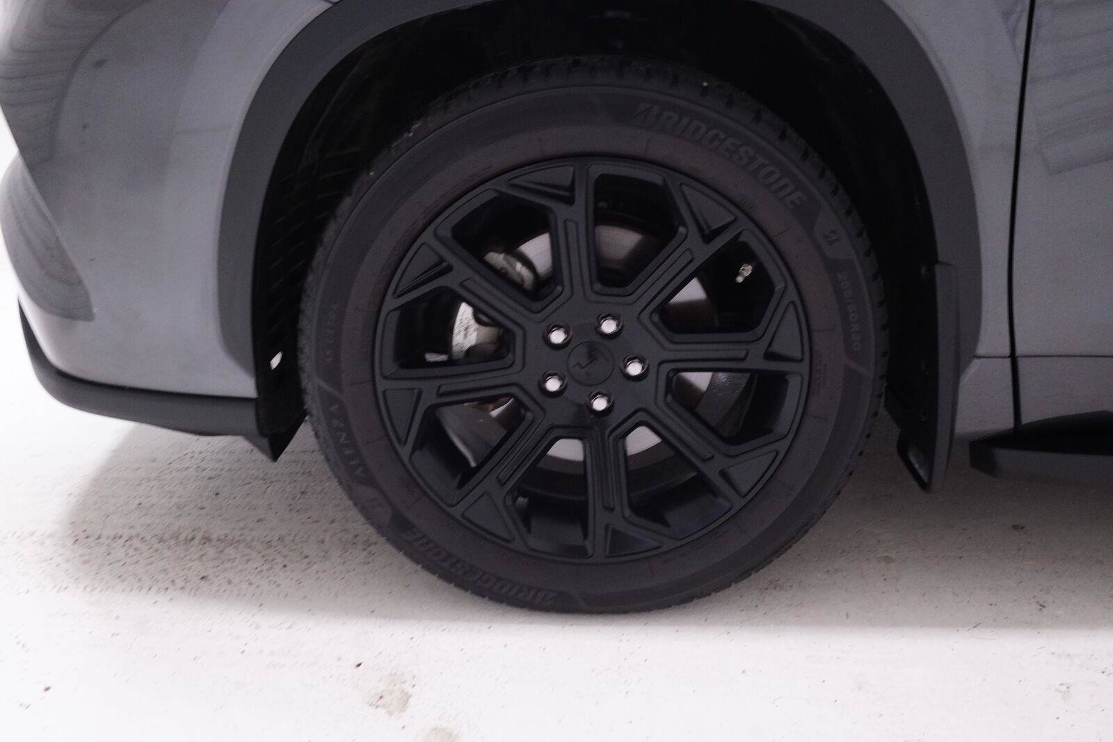 Used 2022 Toyota Highlander L FWD image 35