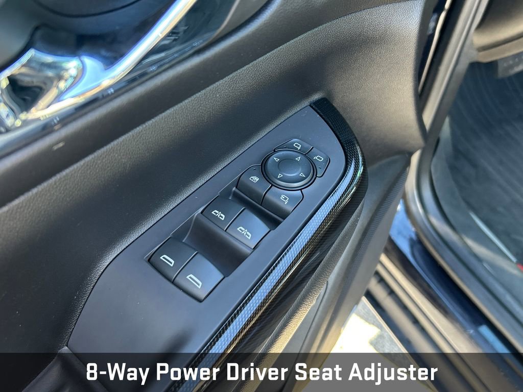 Certified 2022 GMC Acadia AT4 w/ Technology Package AWD/4WD image 13