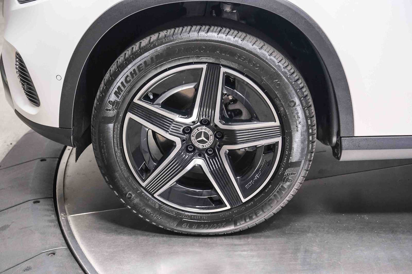 Certified 2026 Mercedes-Benz GLC 300 image 10