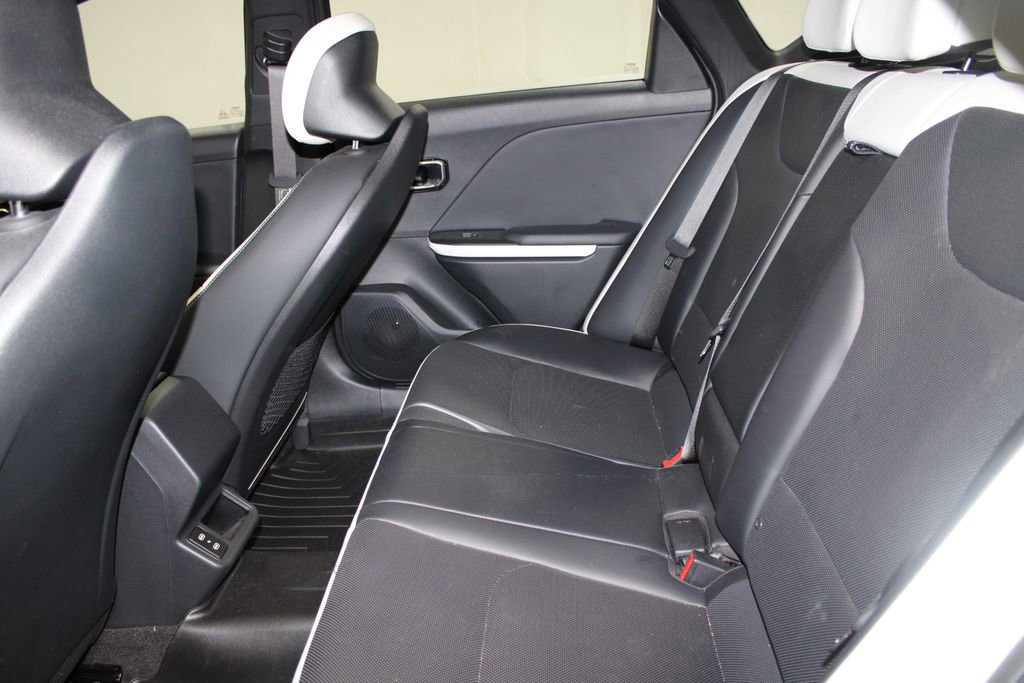 Used 2025 Kia K4 GT-Line w/ GT-Line Premium Package image 17