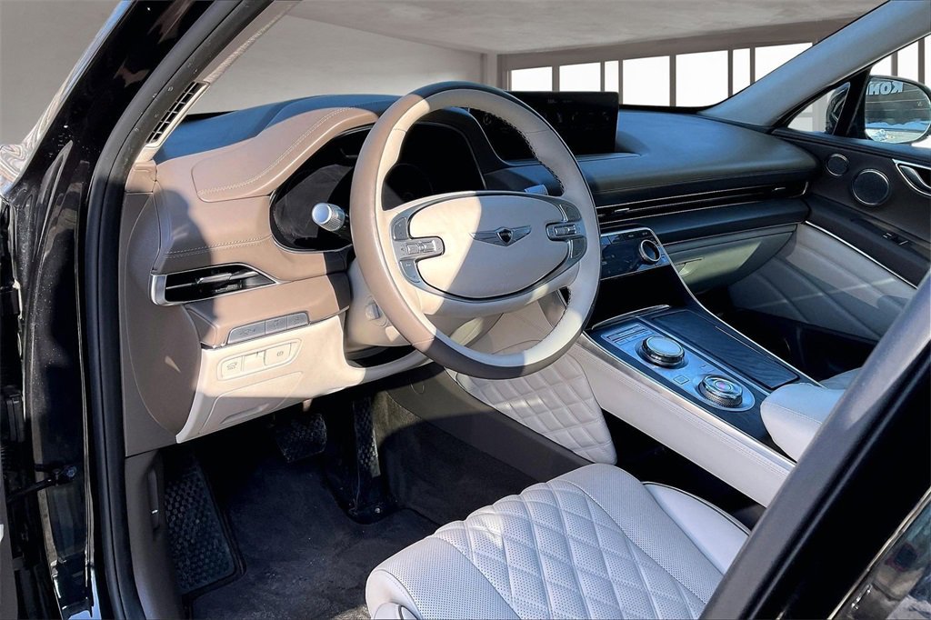 Used 2024 Genesis GV80 3.5T w/ Prestige Package image 17