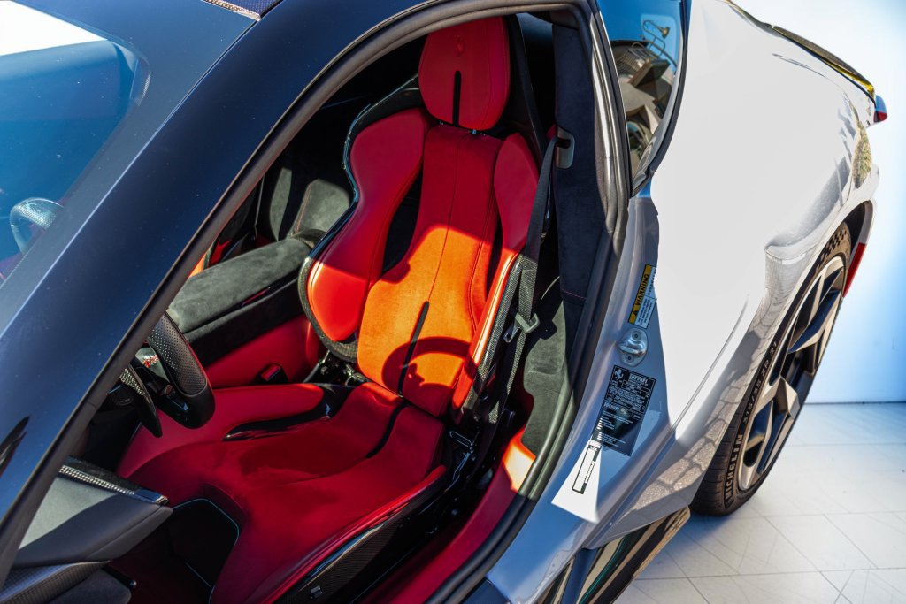 Certified 2025 Ferrari 12Cilindri RWD image 45