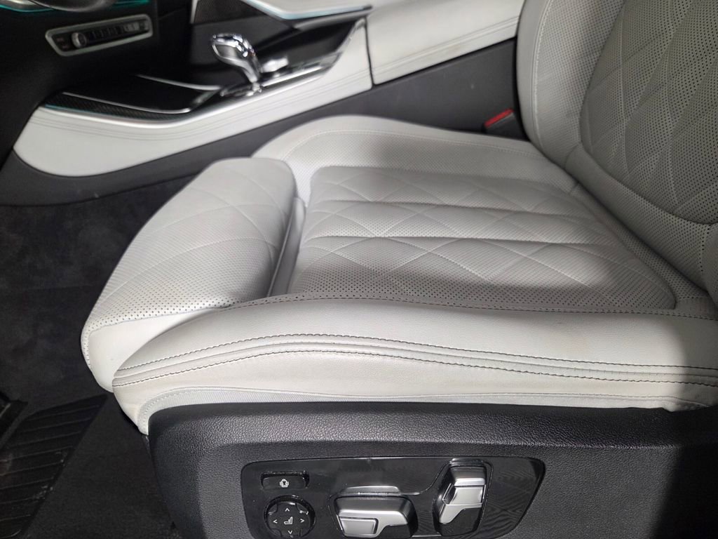 Used 2023 BMW X5 M50i w/ Executive Package AWD/4WD image 11