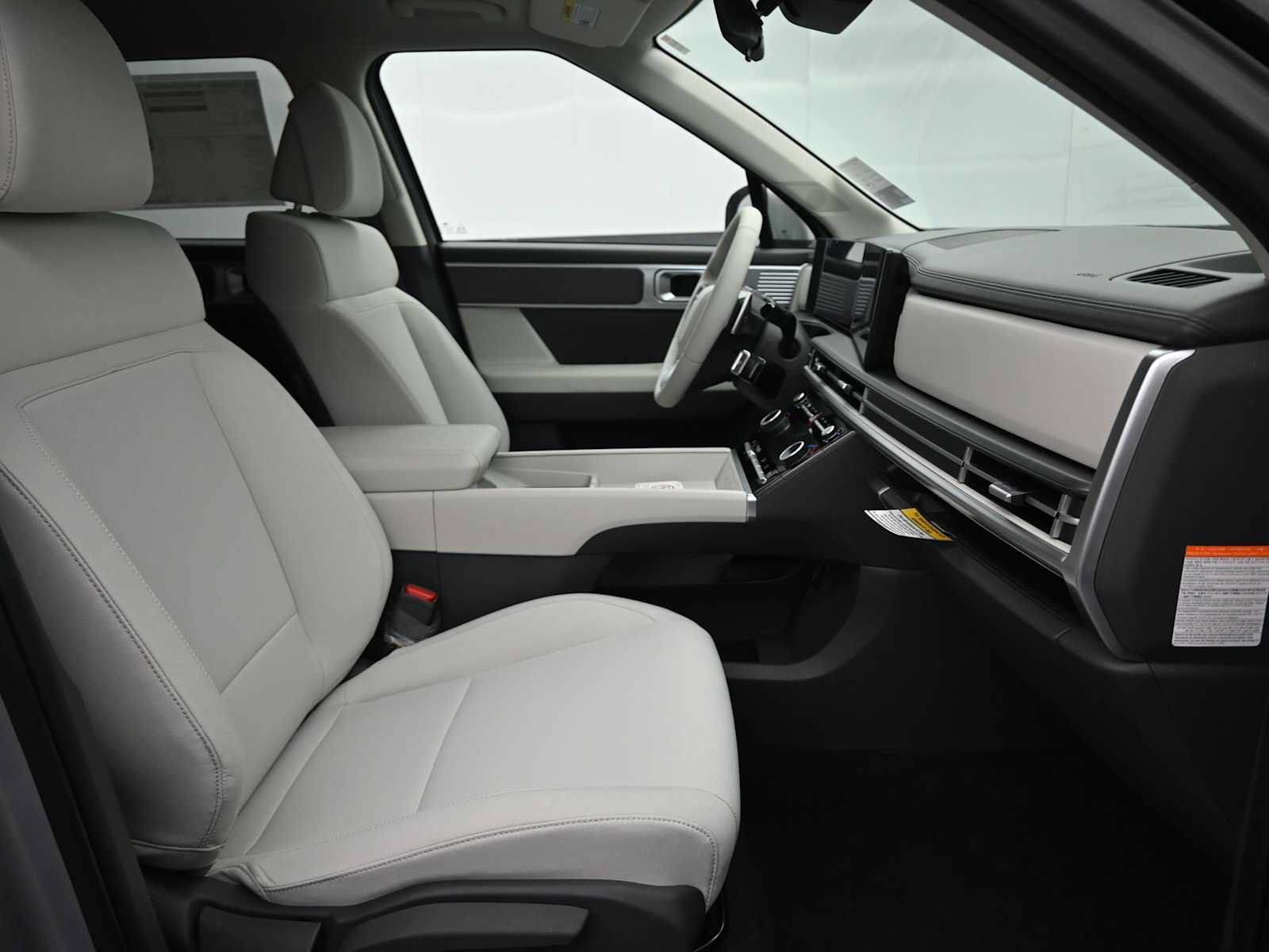 Certified 2026 Hyundai Santa Fe SE FWD image 11
