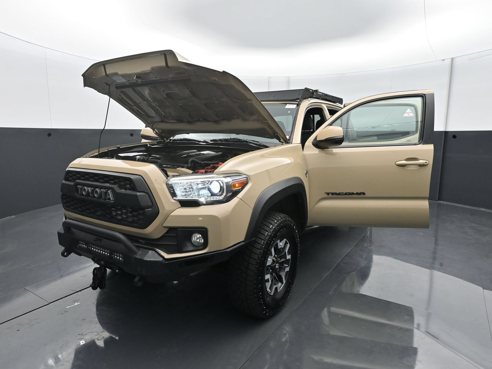 Used 2016 Toyota Tacoma TRD Off-Road AWD/4WD image 28