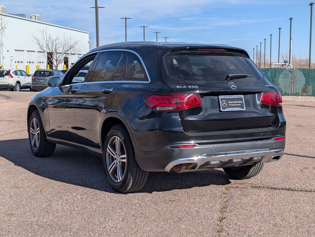 Used 2022 Mercedes-Benz GLC 300 4MATIC image 5