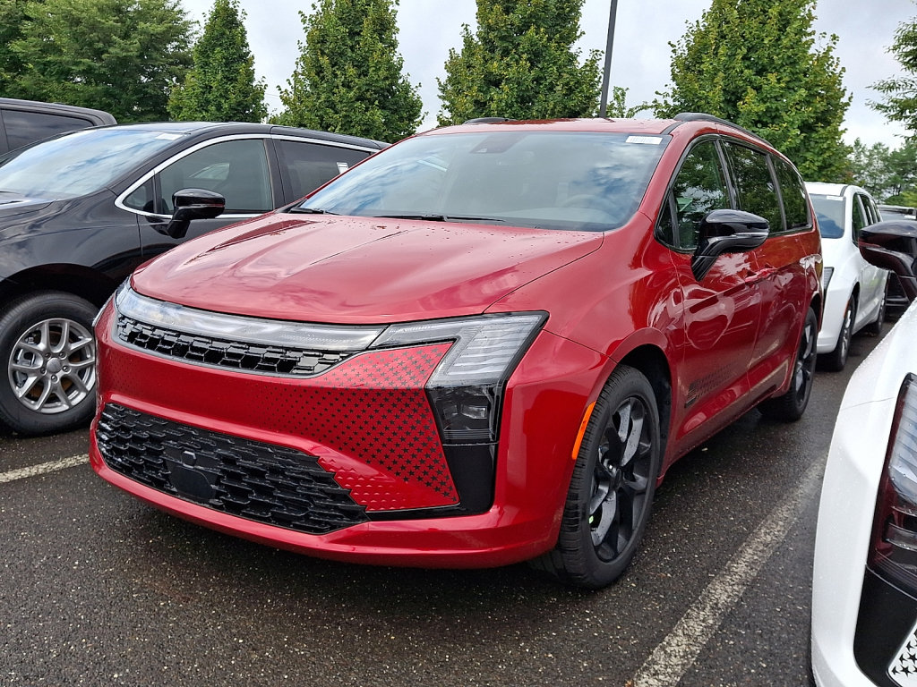 New 2027 Chrysler Pacifica Select FWD image 1