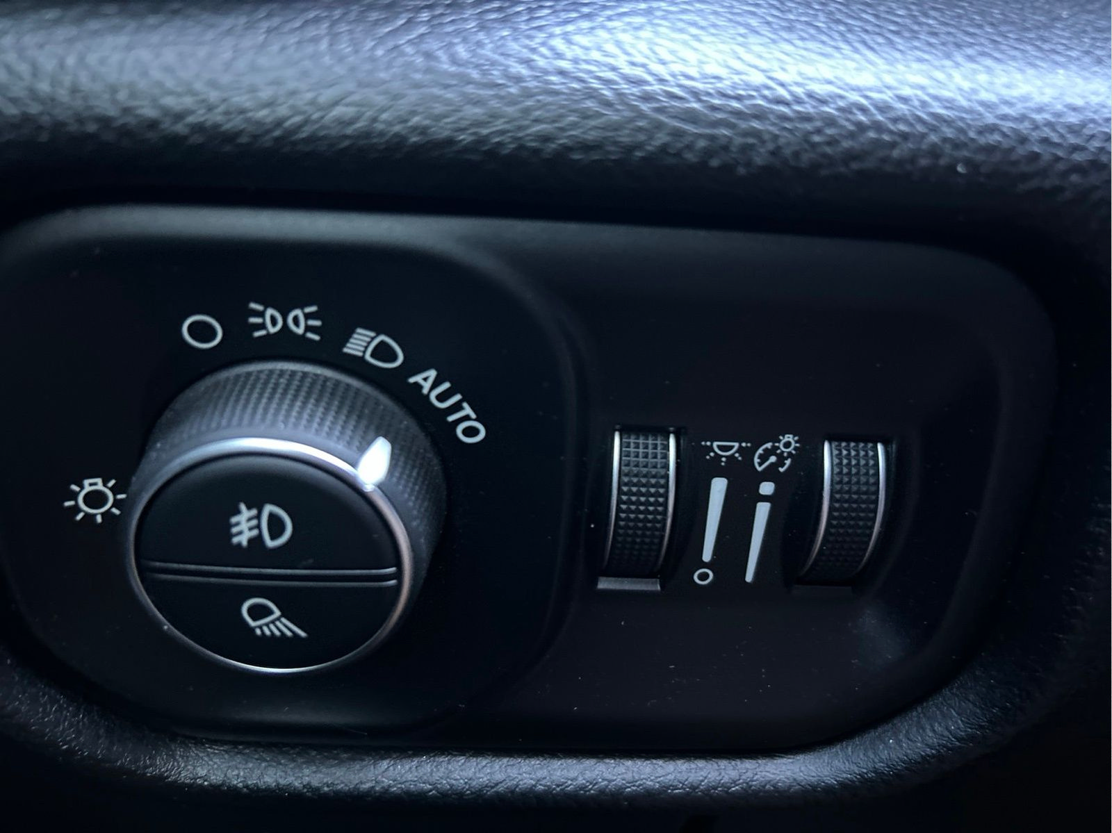Used 2019 RAM 1500 Big Horn AWD/4WD image 25