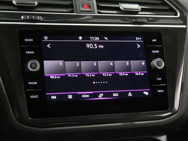 Used 2024 Volkswagen Tiguan SE R-Line image 10