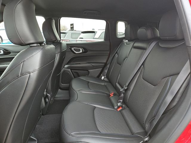 New 2026 Jeep Compass Latitude image 11