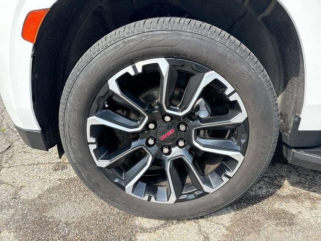 Used 2022 GMC Yukon SLT w/ SLT Luxury Package AWD/4WD image 10