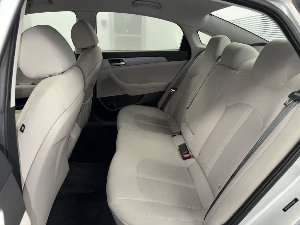 Used 2019 Hyundai Sonata SE FWD image 17