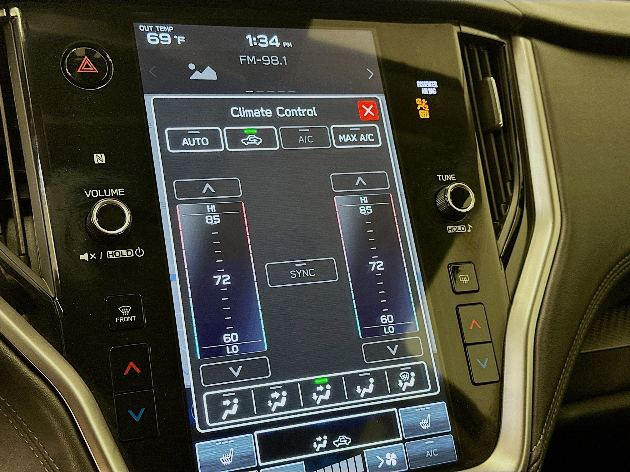 Used 2025 Subaru Outback Premium image 24