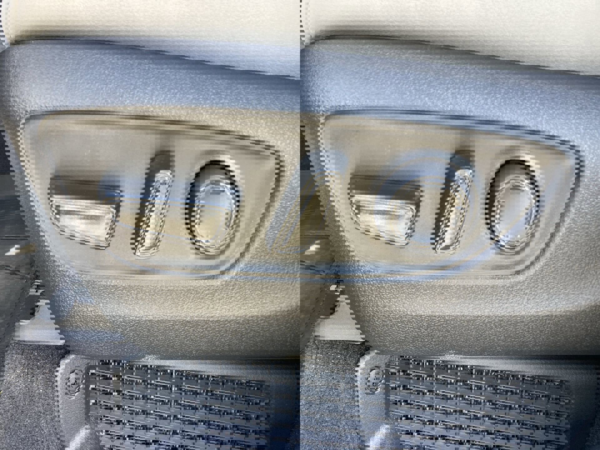 Certified 2025 Toyota Sienna XLE image 14