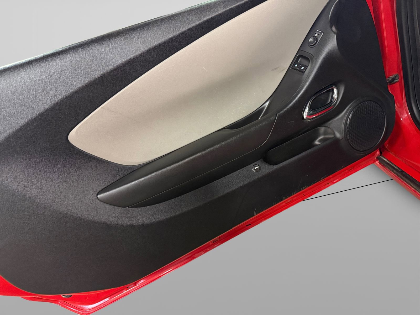 Used 2010 Chevrolet Camaro LS RWD image 16