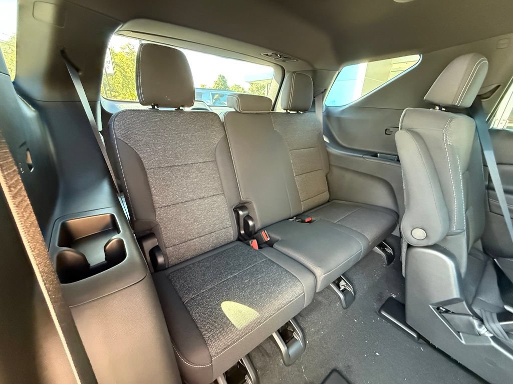 New 2027 Chevrolet Traverse LT AWD/4WD image 35