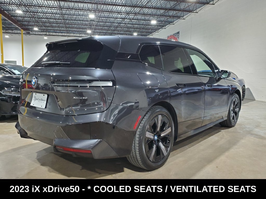 Used 2023 BMW iX xDrive50 w/ Ultimate Package 2 AWD/4WD image 10
