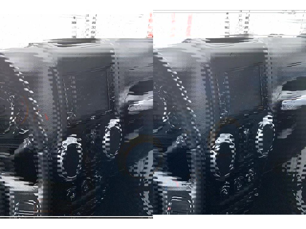 Used 2017 Jeep Wrangler Unlimited Sahara w/ LED Lighting Group image 7