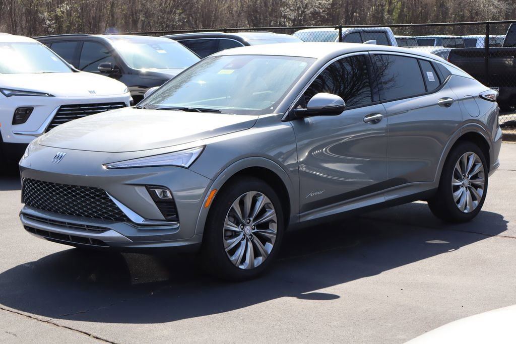 New 2026 Buick Envista Avenir image 2