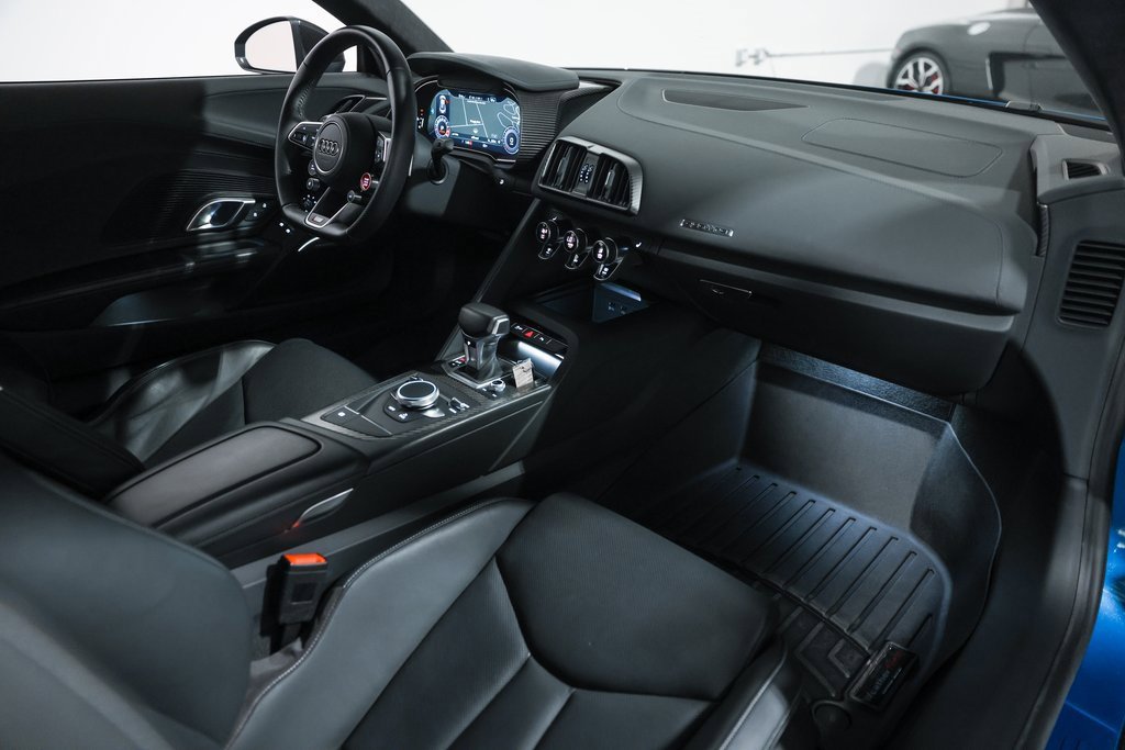 Used 2017 Audi R8 V10 plus image 21