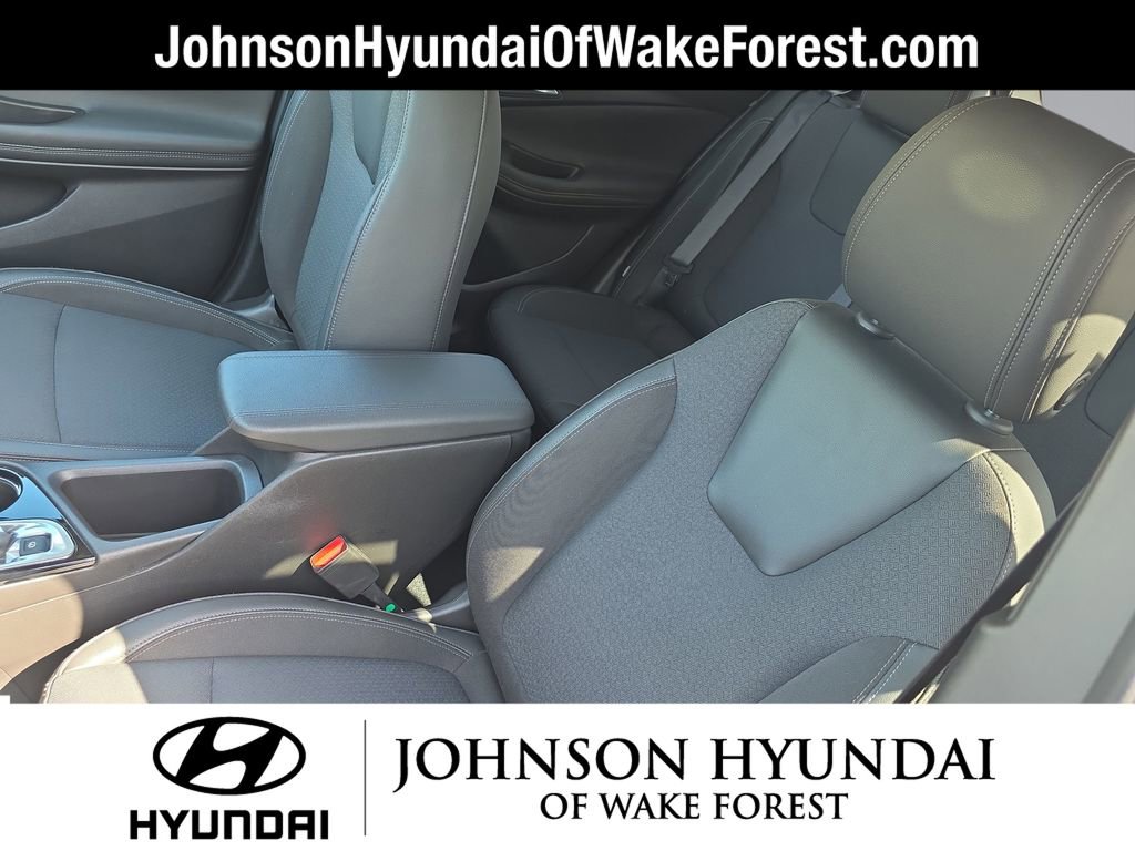 Used 2020 Buick Encore GX Select w/ Sport Touring Package image 22