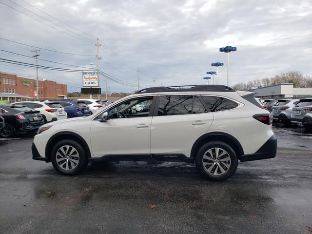 Certified 2022 Subaru Outback Premium image 7