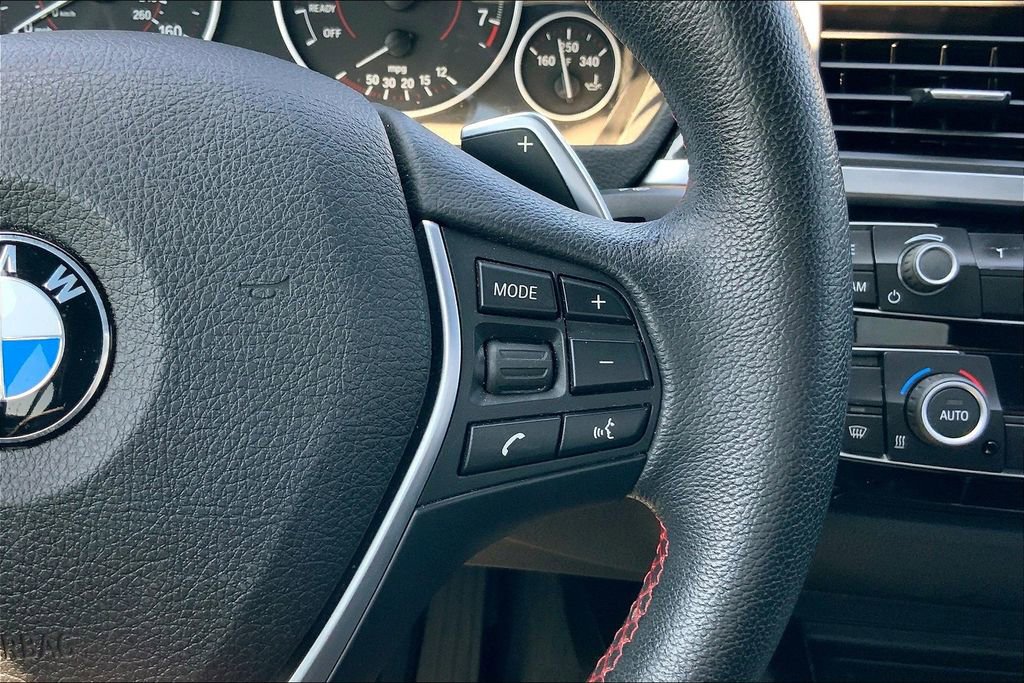 Used 2017 BMW 330i Sedan image 19