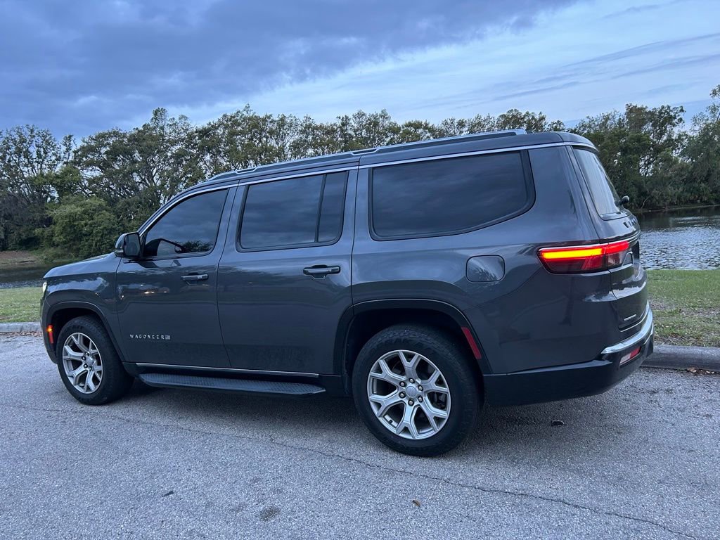 Used 2022 Jeep Wagoneer Series II image 3