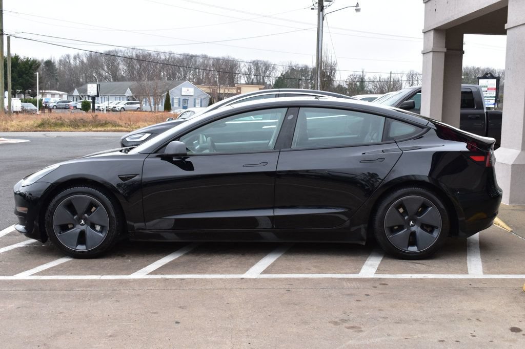 Used 2021 Tesla Model 3 Standard Range Plus RWD image 5