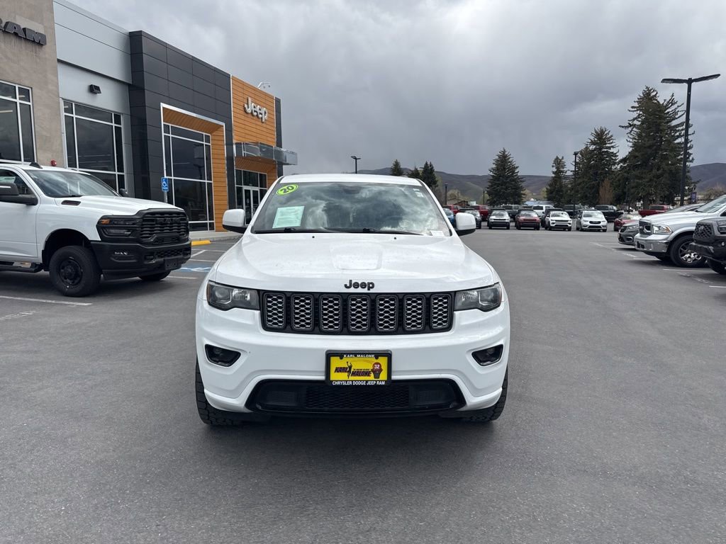 Used 2020 Jeep Grand Cherokee Altitude AWD/4WD image 2