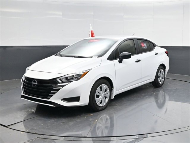 Used 2025 Nissan Versa S w/ Trunk Package image 7