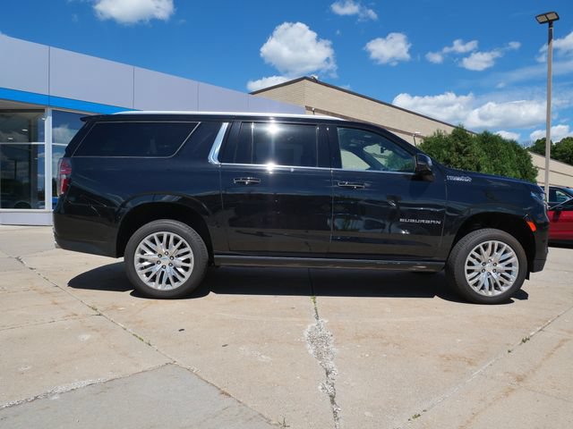 Used 2023 Chevrolet Suburban High Country AWD/4WD image 8