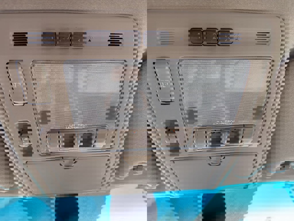 Used 2006 Lexus RX 330 AWD image 34