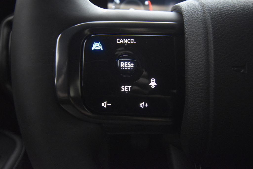 Used 2026 Nissan Armada PRO-4X AWD/4WD image 29