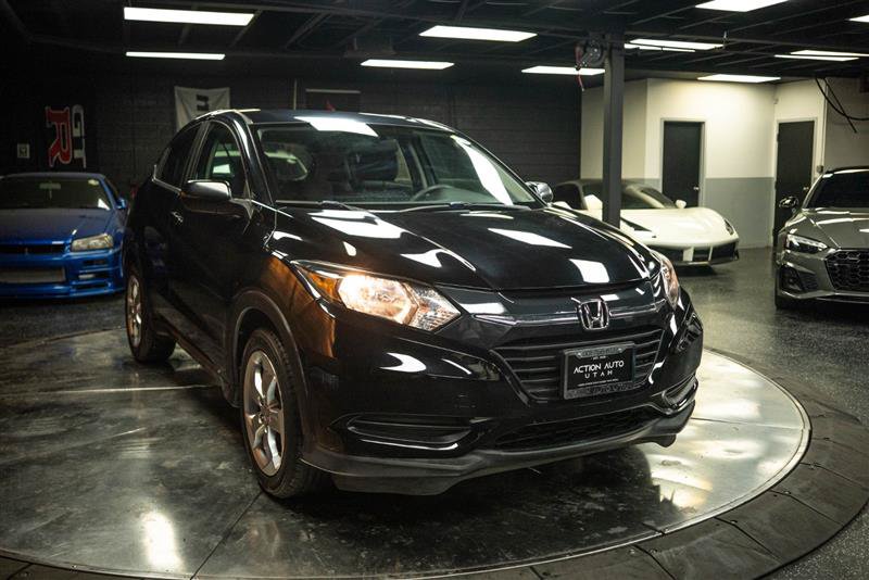Used 2017 Honda HR-V LX image 5