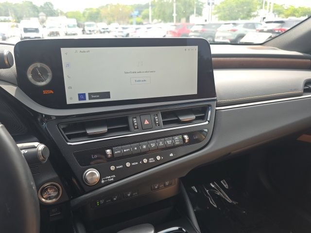 Used 2025 Lexus ES 350 w/ Premium Package FWD image 24
